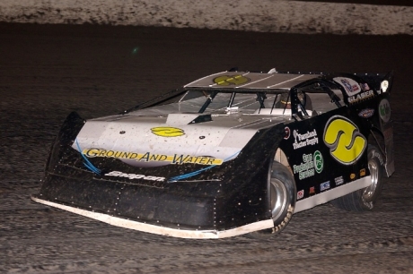 Trevor Glaser steers toward victory at Santa Maria. He earned $5,000. (K.C. Rooney)