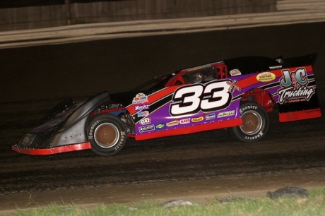 Adam Hensel heads to victory in his new No. 33x. (crpphotos.com)