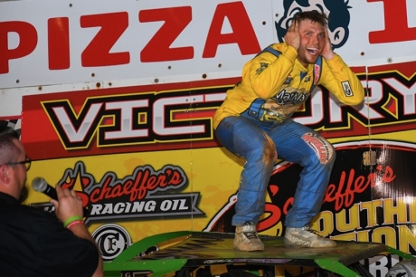 Tyler Erb celebrates at Tazewell. (mrmracing.net)
