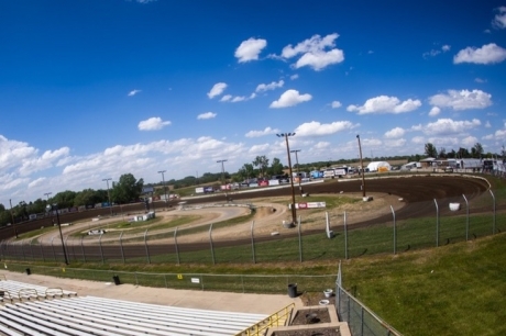 The view above turn one at Eagle Raceway. (heathlawsonphotos.com)