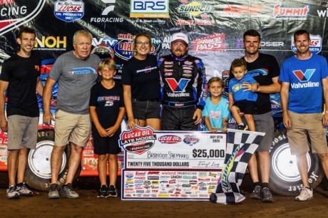 The Rocket Chassis house car team. (heathlawsonphotos.com)