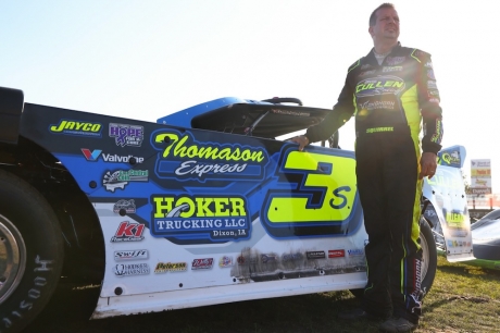 Brian Shirley keeps an eye on time trials. (joshjamesartwork.com)