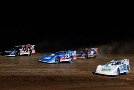 Ricky Thornton Jr. (20rt) struggled on the initial start. (heathlawsonphotos.com)