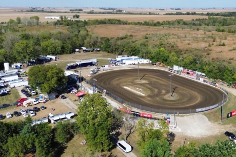 A look at tiny Coles County Speedway. (brendonbauman.com)