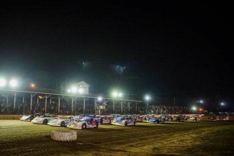 Parade laps at Brownstown Speedway. (heathlawsonphotos.com)