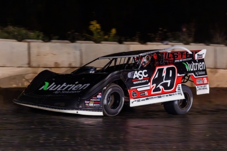 Jonathan Davenport dominates at PPMS. (heathlawsonphotos.com)