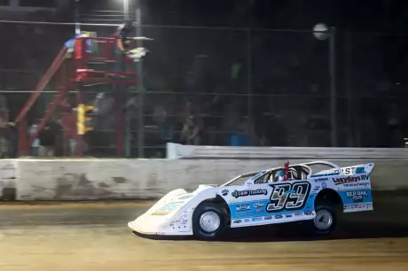 Devin Moran takes the hometown checkers. (heathlawsonphotos.com)