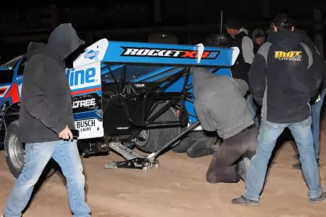 Brandon Sheppard's pit stop in Sunday's race. (mikerueferphotos.photoreflect.com)