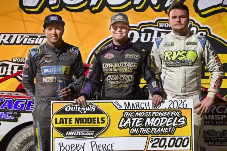 Bobby Pierce (center) with Ashton Winger and Nick Hoffman. (Emily Schwanke)