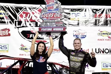 Bobby Pierce and wife Abby. (photosbyboyd.smugmug.com)