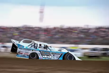 Devin Moran in front of Muskingum County's big crowd. (BW Media)