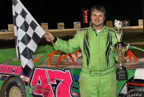 Tyler Ivey earned $3,000 at Ocala's Fall Nationals. (rewingphotos.com)