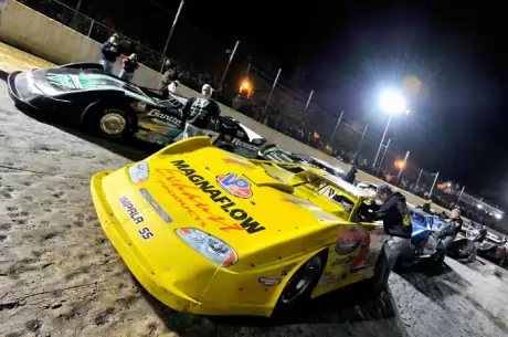 The starting grid for the 31st annual U.S. Steel Dirt Track World Championship presented by Sunoco. (thesportswire.net)