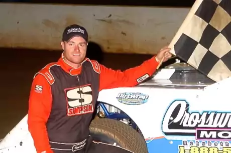 Mark Pettyjohn celebrates a career-best $8,000 victory. (pbase.com/cbyerslash)