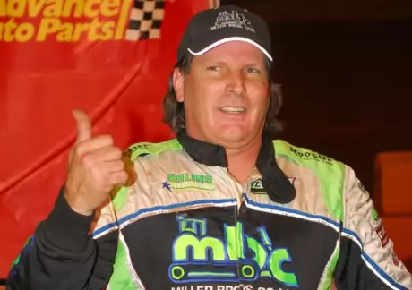 Scott Bloomquist earned $4,000. (mrmracing.net)