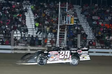 Darrell Lanigan takes his eighth WoO victory of the season. (mikerueferphotos.photoreflect.com)