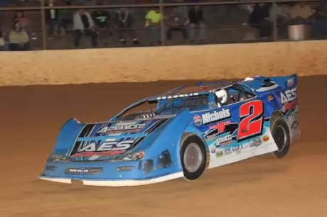 Dennis Franklin heads to victory at Fayetteville. (Gene Lefler)